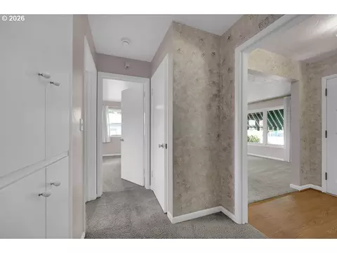 Entry Way - 3095 Dapple Way, Eugene, OR 97401 photo 1 of 1