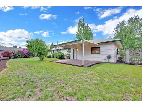 Exterior - 3095 Dapple Way, Eugene, OR 97401 photo 6 of 12