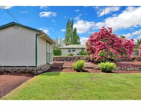 Exterior - 3095 Dapple Way, Eugene, OR 97401 photo 12 of 12