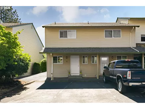 541 N Hayden Bay Dr, Portland, OR 97217