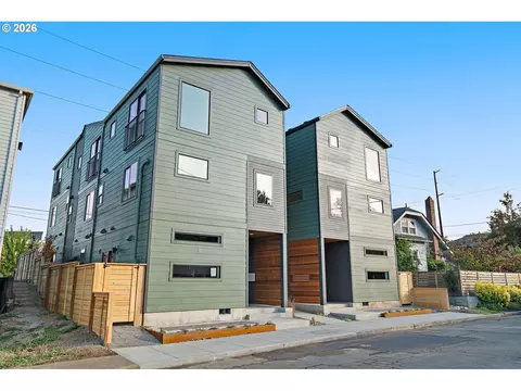 5125 SE Ankeny St, Portland, OR 97215