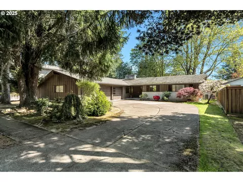 6490 SW Spruce Ave, Beaverton, OR 97005