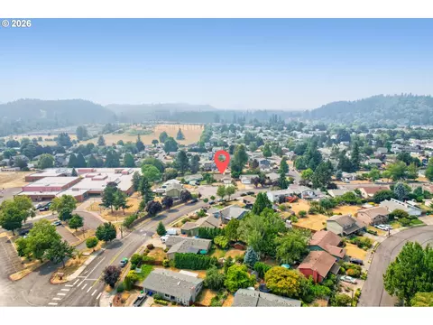 View/Area - 429 SW Birdsdale Dr, Gresham, OR 97080 photo 4 of 4