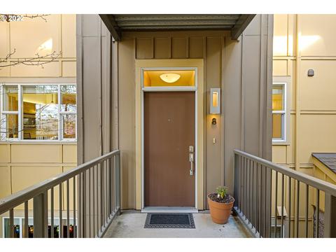 347 Rustic Pl #8, Eugene, OR 97401 photo 1