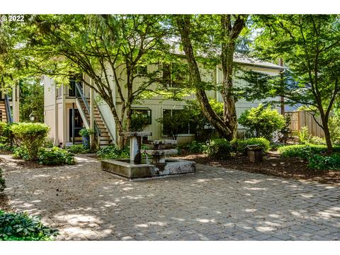 652 Cherry Dr #2, Eugene, OR 97401 photo 1