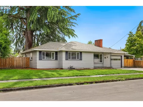 275 Ipswich St, Gladstone, OR 97027 photo 1