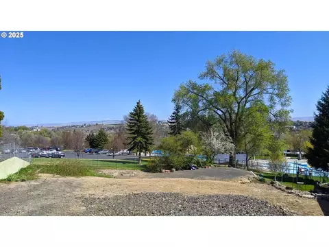 402 NW 21st St, Pendleton, OR 97801