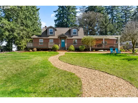 300 Riverview Dr, Ridgefield, WA 98642