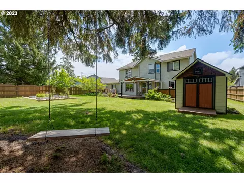 92031 Hagen Dr, Astoria, OR 97103