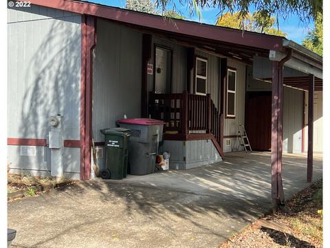 1282 E 3rd St #18, Lafayette, OR 97127