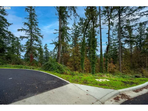 2629 Cupola Dr #10, Eugene, OR 97403