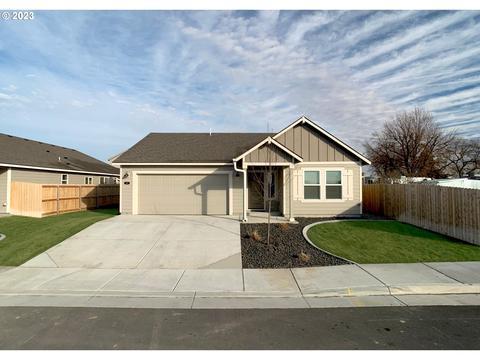 593 E Templeton Ave, Hermiston, OR 97838 photo 1