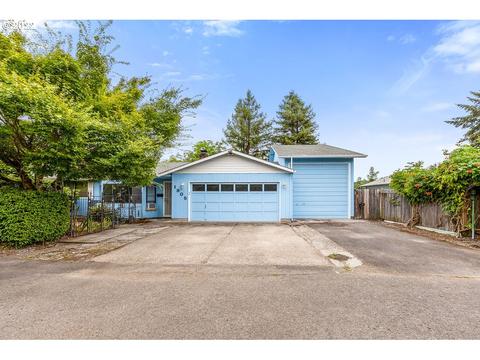 1905 Port St, Eugene, OR 97402 photo 1
