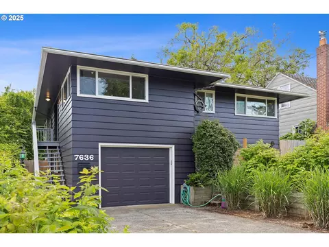 7636 SE Hawthorne Blvd, Portland, OR 97215