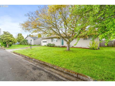 572 Clairmont Dr, Eugene, OR 97404 photo 1
