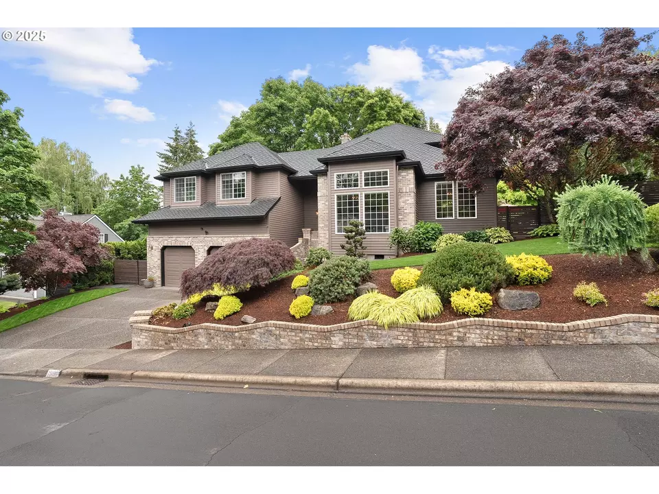  15137 SW Peachtree Dr, Portland, OR 97224 photo 1