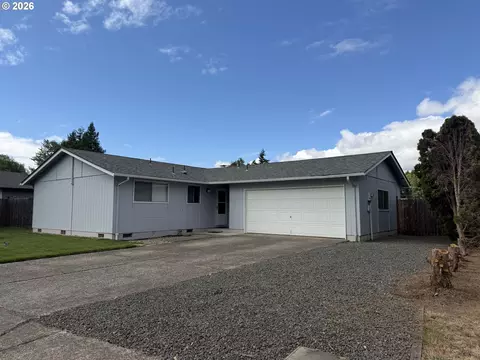 Exterior - 4478 Hilton Dr, Eugene, OR 97402 photo 13 of 17