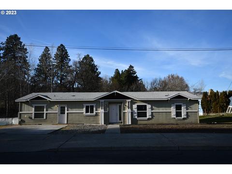 1111 Wright St, The Dalles, OR 97058