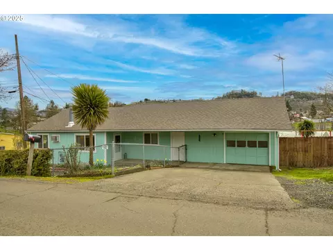 2171 Landers Ave, Roseburg, OR 97471