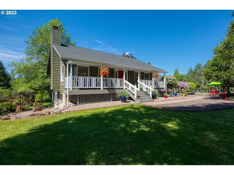 77914 Chisholm Trail Dr, Cottage Grove, OR 97424