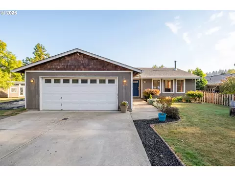 1730 Cedar St, Sweet Home, OR 97386
