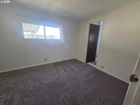 2902 E 2nd St #19, Newberg, OR 97132 photo 10
