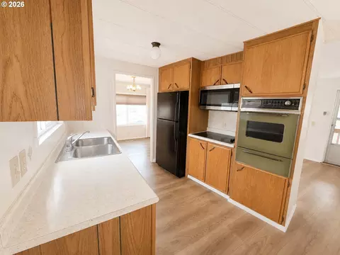 2902 E 2nd St #19, Newberg, OR 97132 photo 6