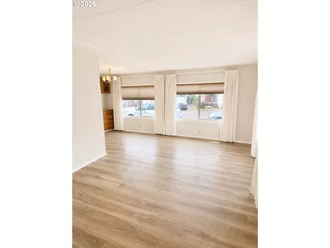 2902 E 2nd St #19, Newberg, OR 97132 photo 4