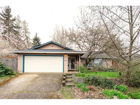 3895 Kevington Ave, Eugene, OR 97405 photo 1