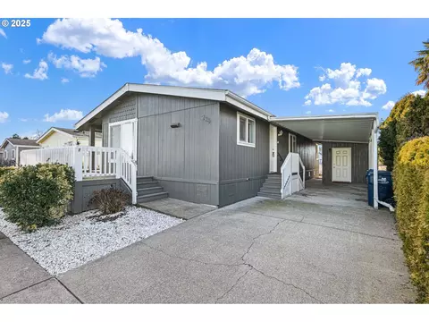 1699 N Terry St #236, Eugene, OR 97402