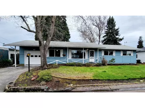 314 W Susan St, Roseburg, OR 97471