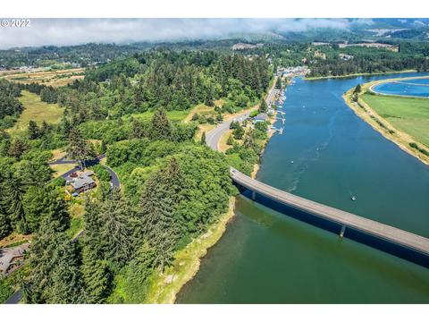 10 Riverway Dr # 10, Nehalem, OR 97131
