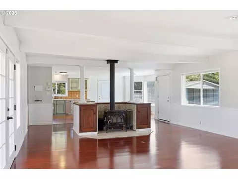 28821 Royal Ave, Eugene, OR 97402 photo 28