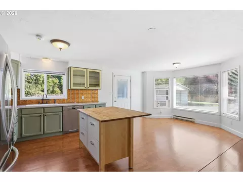 28821 Royal Ave, Eugene, OR 97402 photo 21