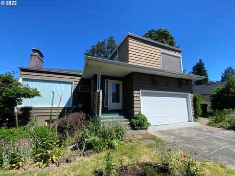 660 E Clarendon St, Gladstone, OR 97027 photo 1