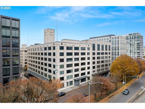 1400 NW Irving St #110, Portland, OR 97209