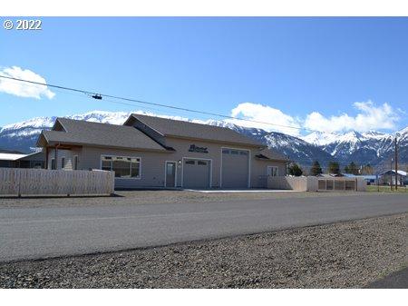 709 N Lake St, Joseph, OR 97846