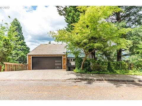 3680 Emerald St, Eugene, OR 97405 photo 1