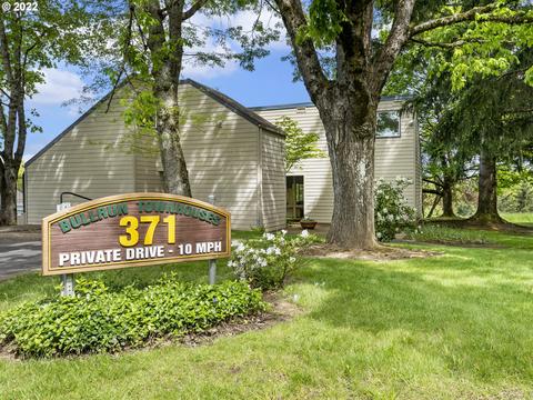 371 NE Village Squire Ave # 14, Gresham, OR 97030 photo 1