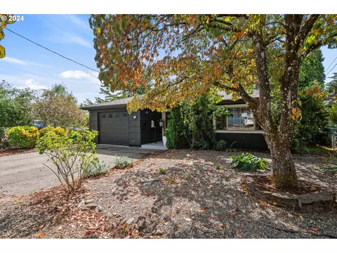 7650 SE Rural St, Portland, OR 97206