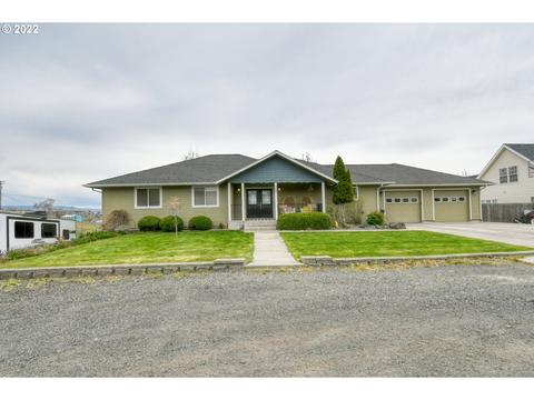 560 NW 21st St, Pendleton, OR 97801 photo 1