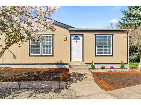 2333 N Terry St #25, Eugene, OR 97402