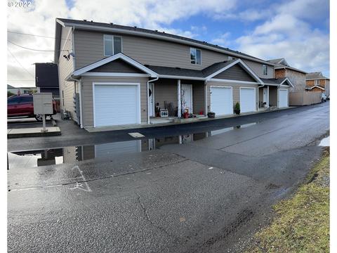 781 Avenue F, Seaside, OR 97138