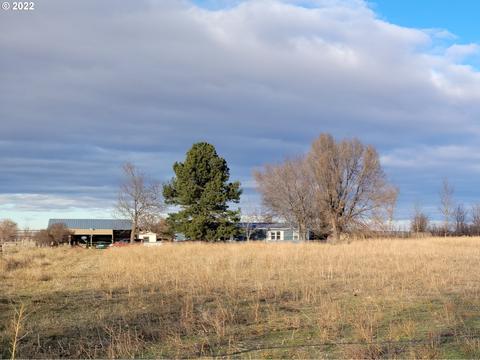 46085 Minthorn Ln, Pendleton, OR 97801
