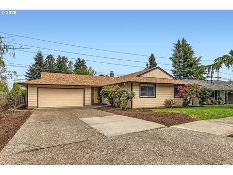 9295 SW Klamath Ct, Tualatin, OR 97062