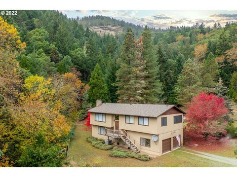 2026 Spring Brook Rd, Myrtle Creek, OR 97457