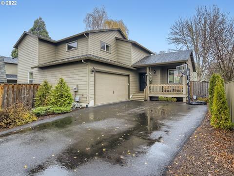 3295 NE Brogden St, Hillsboro, OR 97124