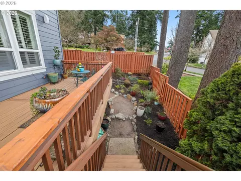 2288 Saint Moritz Loop, West Linn, OR 97068 photo 4