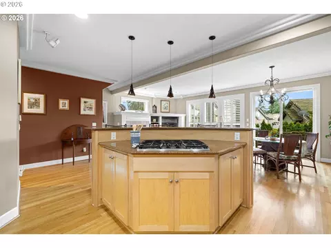 2288 Saint Moritz Loop, West Linn, OR 97068 photo 2