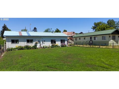 202 W Mccully St, Joseph, OR 97846